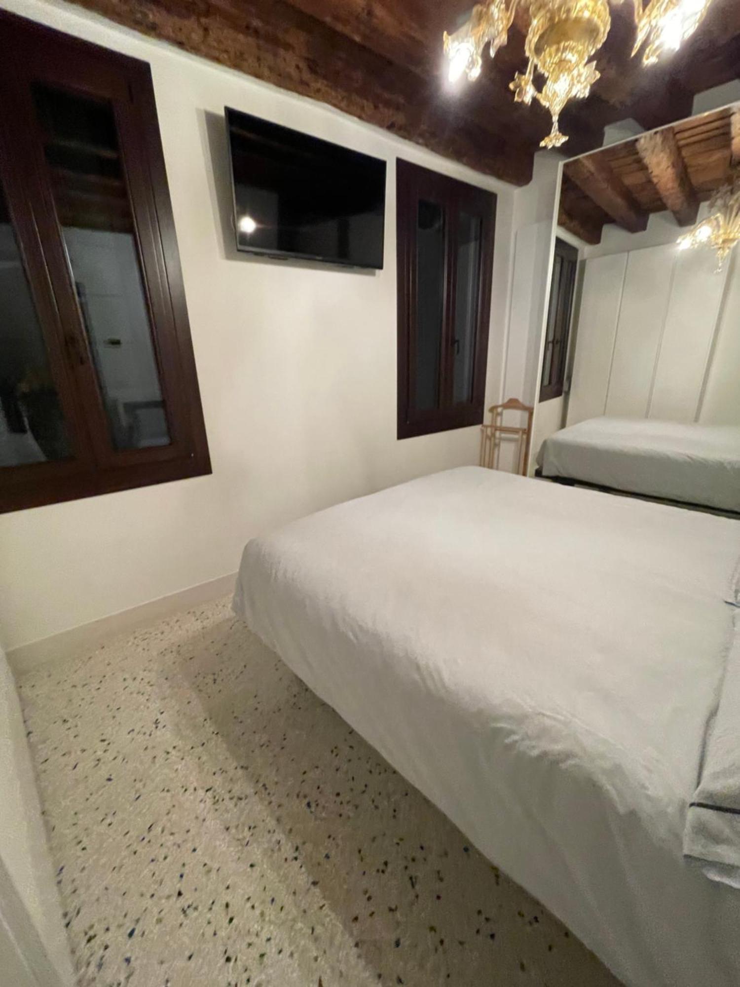 Remer Suites Venesia Ruang foto